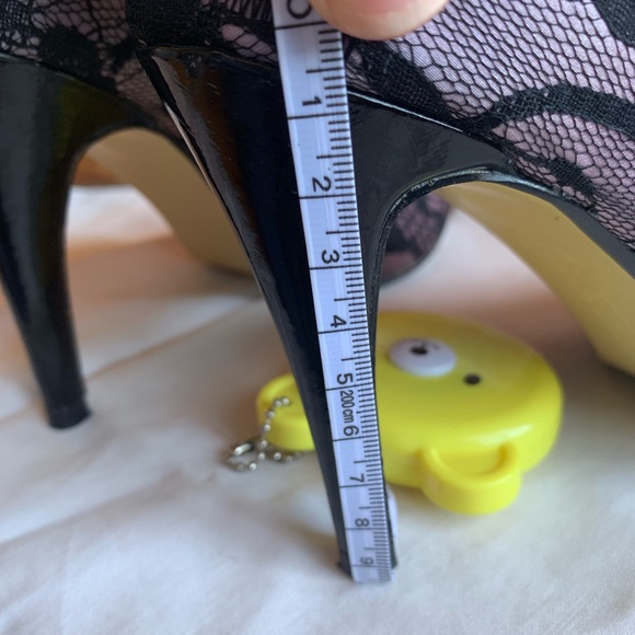 STEVE MADDENS Heels - Picture 6 of 8